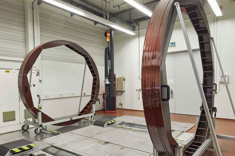Découvrez les principaux obstacles à la fabrication rencontrés lors de la recherche de bobines de Helmholtz et les facteurs critiques à prendre en compte aux différents stades du projet. Ce blog fournit aux ingénieurs un guide complet pour s'assurer qu'ils sont bien équipés pour leurs projets de bobines de Helmholtz. Source: Linkedin