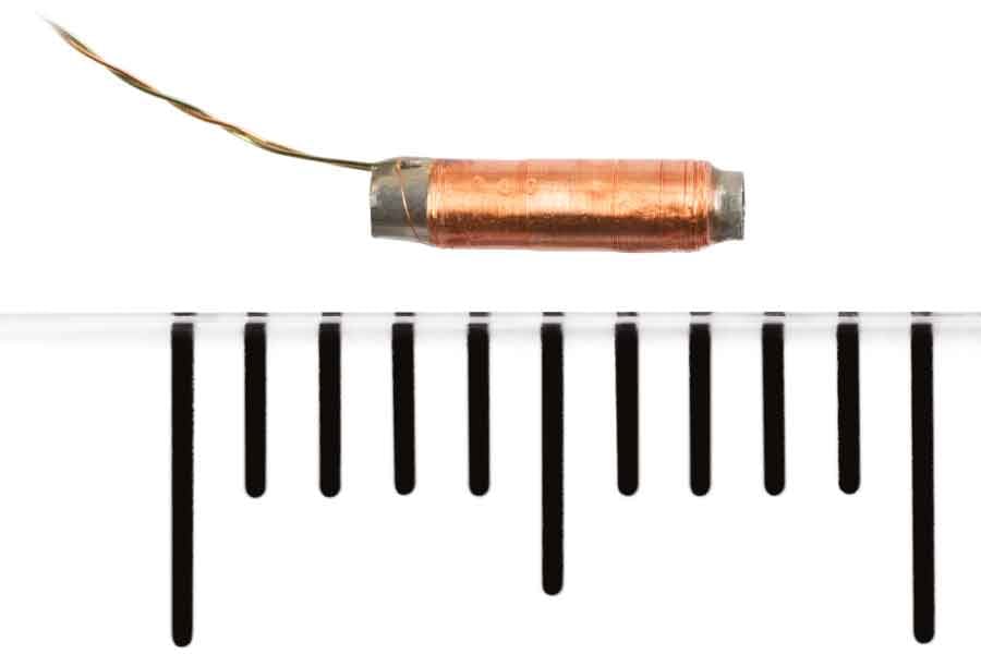 Les micro-bobines sont d'une grande importance dans de nombreuses applications, des systèmes de communication sans fil aux appareils médicaux. Le choix du bon matériau de noyau pour les micro-bobines est un aspect important qui influence les performances et l'efficacité des bobines miniatures. Apprenez les propriétés des matériaux de noyau amorphes, nanocristallins et néodyme.