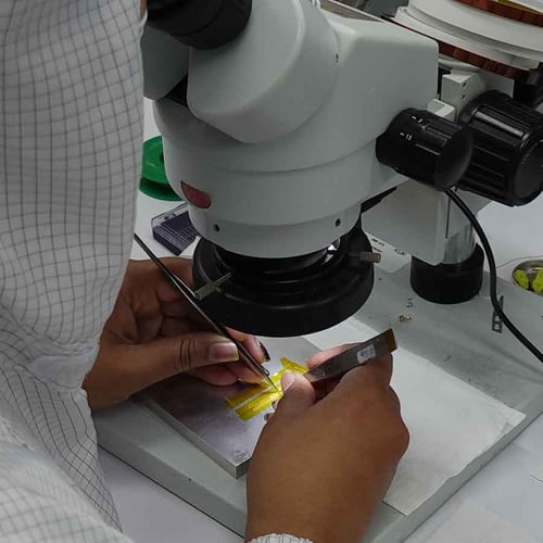 Micro-coils-microscope-work-soldering-900x900px